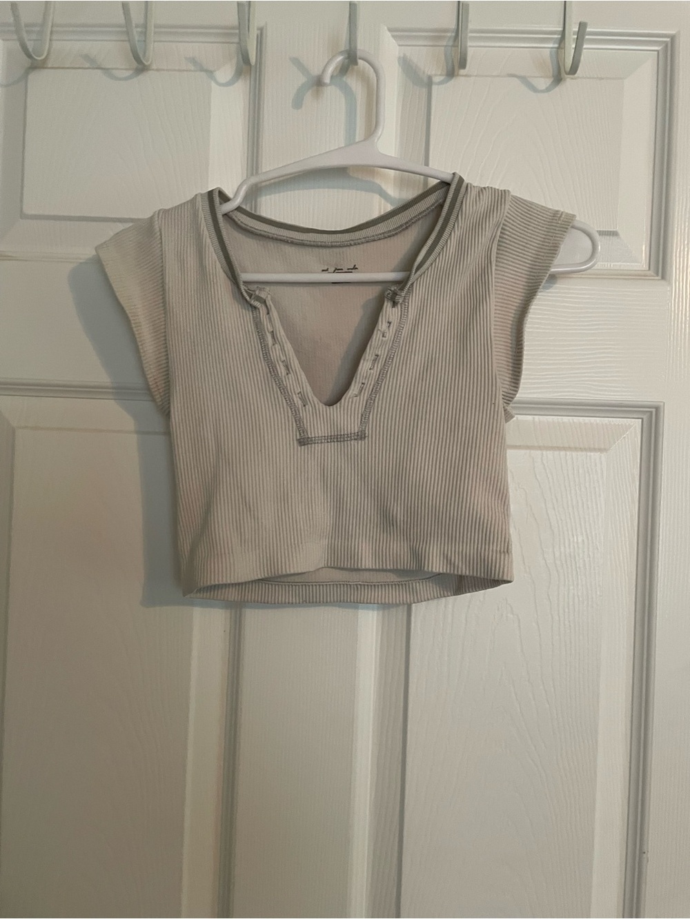 Women’s Ribbed Crop Top with Lace-Up Placket - Light Gray